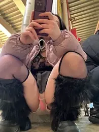 Lovelyanan webcam model stream image