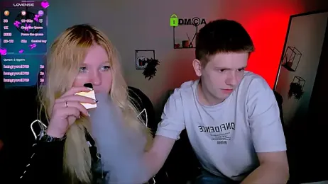 juli_kisss webcam model stream image
