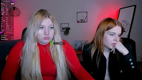 juli_kisss webcam model stream image