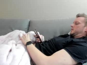 quietstraightcurious webcam model stream image