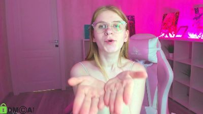 Alya_Vizz webcam model stream image