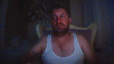 Ringless webcam model stream image