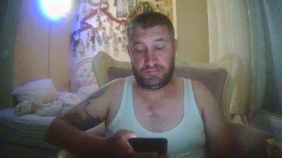 Ringless webcam model stream image