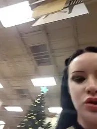 EVILYN webcam model stream image