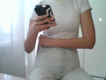 eysha webcam model stream image