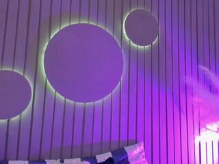 Susan Kiut webcam model stream image