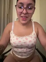 babykalirose webcam model stream image