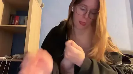 thepretiestgirlhere webcam preview