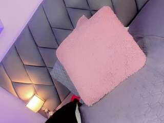 daniela-ember webcam camsoda model stream image