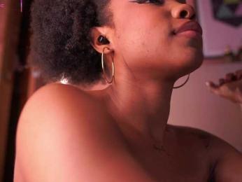 AriaFoster webcam model stream image
