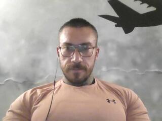 Lucias Crawford webcam model stream image
