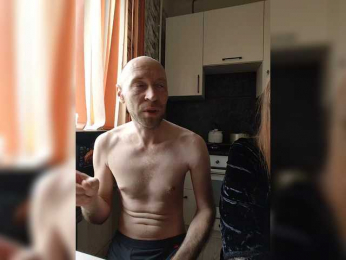 Innokentiy449 webcam bongacams model stream image