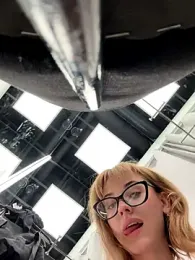 OnlyApril webcam stripchat model stream image