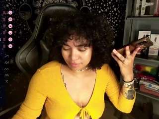 alesyahampton webcam camsoda model stream image