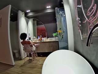 voyeurcam-casa-salsa-bathtub-pov webcam model stream image