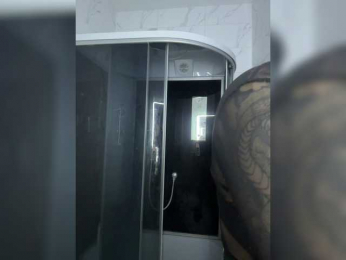 Italianka webcam model stream image