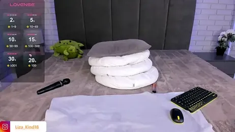 juicy-pussy webcam model stream image
