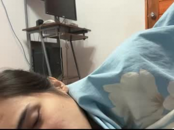 yoursluttywhore webcam model stream image