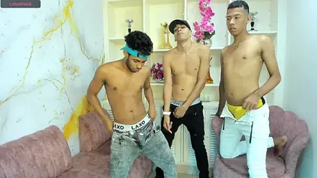 Bvlgar_Guys webcam model stream image
