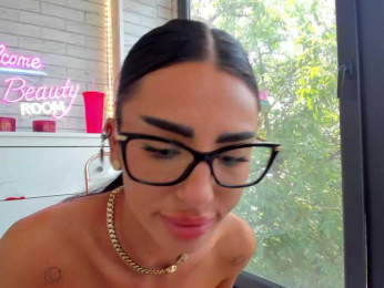 BritneyCharm webcam model stream image