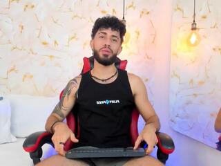Rikko Stuff &amp; Nico Art webcam model stream image