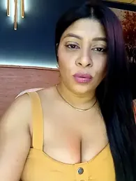 Lashmy111 webcam model stream image