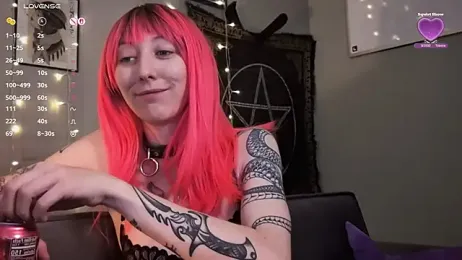 lovelylucyy webcam model stream image