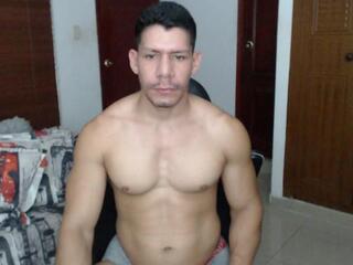 Manolo Vega webcam model stream image
