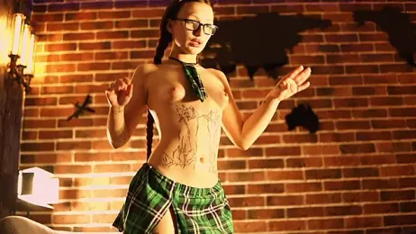 milkaplay_ webcam model stream image