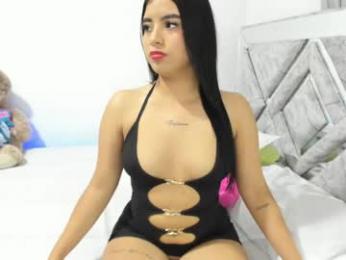 sarah_lowee webcam model stream image