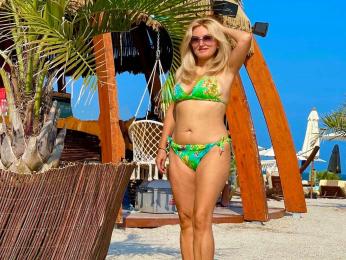 AnneNicolle webcam model stream image