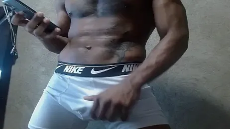 Larry-n-clouds webcam model stream image