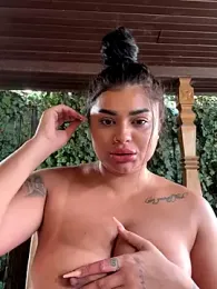 KimAmber webcam model stream image