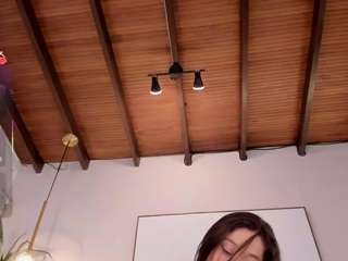 miiakay webcam model stream image