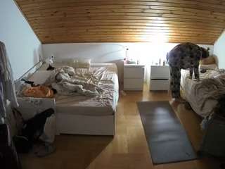 voyeurcam-julmodels-greybed-3 webcam model stream image