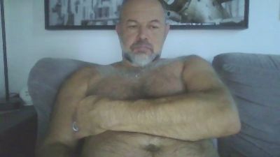 bear70s webcam model stream image