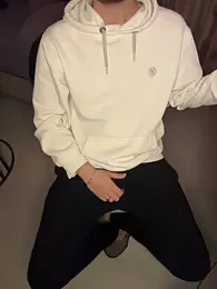 2HARDKURT webcam model stream image