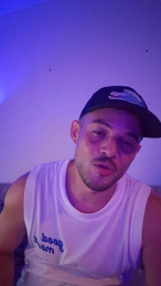 runtothesun webcam model stream image
