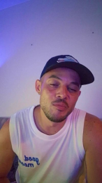 runtothesun webcam model stream image