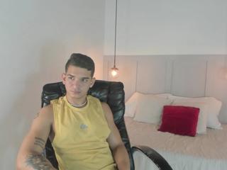 Nathan Matthers webcam flirt4free model stream image