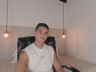 Nathan Matthers webcam model stream image