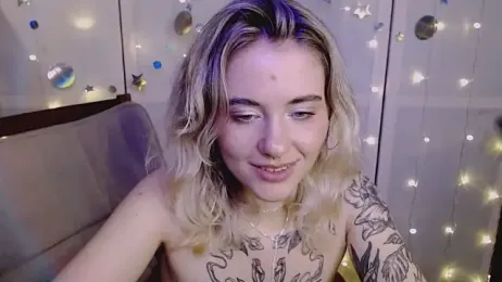 risha_laas webcam stripchat model stream image