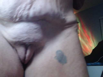 April_XO webcam model stream image