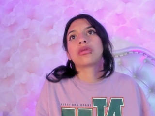 madhiison webcam model stream image