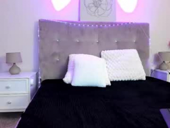 dream_kayla webcam model stream image