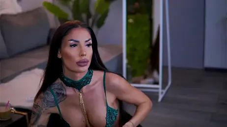 RaquelleVon webcam model stream image