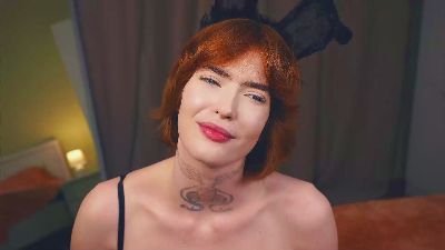 EmilieHue webcam model stream image