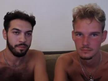 blondiexbrunette webcam model stream image