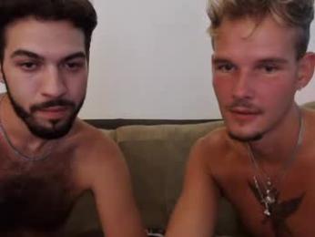 blondiexbrunette webcam model stream image