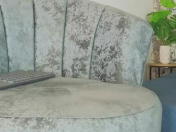 hinata_itachi webcam model stream image